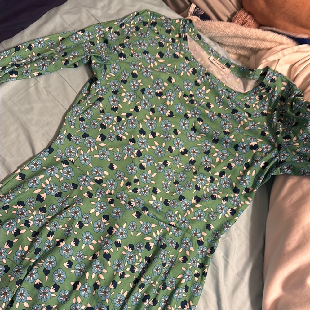 Floral Green Long Sleeve Dress